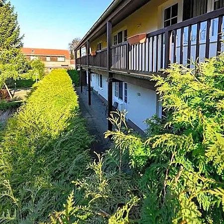 Ξενοδοχείο Lindengarten